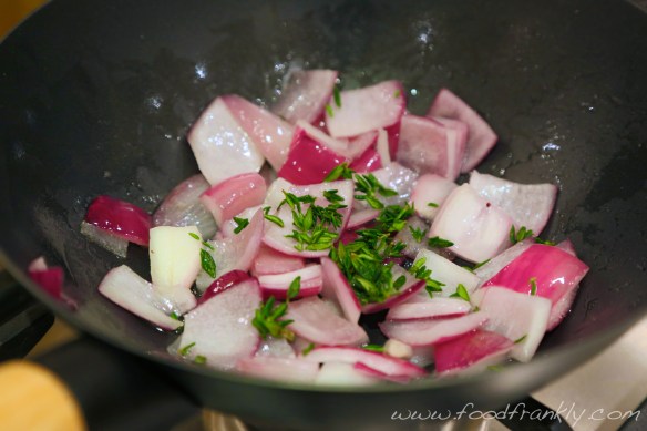Red onion & thyme
